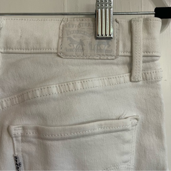 Levi’s White 311 Shaping Skinny Denim Jeans Size 26 - Picture 6 of 11